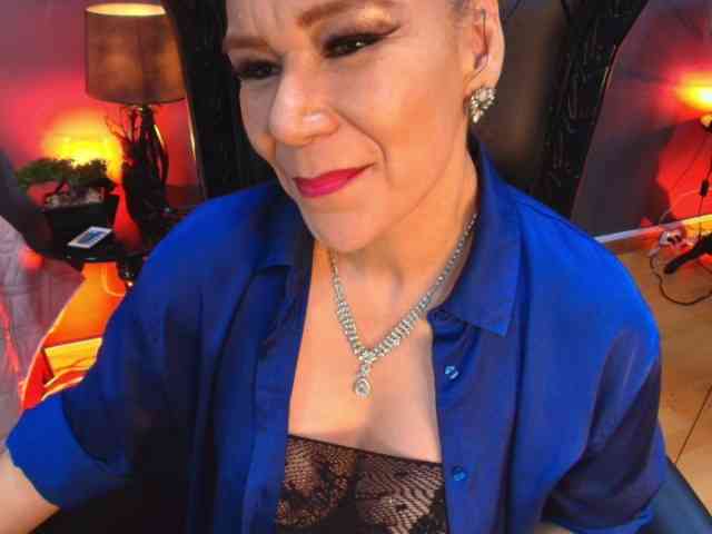 Group chat for 20 39 tokens, Full privates for 60 89 tokens, Privates for 3..., Video Chat Me 2