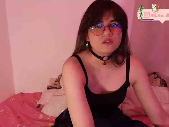 Liia-Bloom Live Webcam on BongaCams