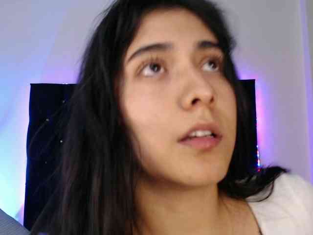 LeoftAngelique webcam