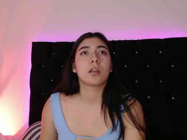 LeoftAngelique webcam