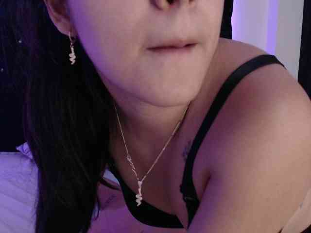 LeoftAngelique webcam