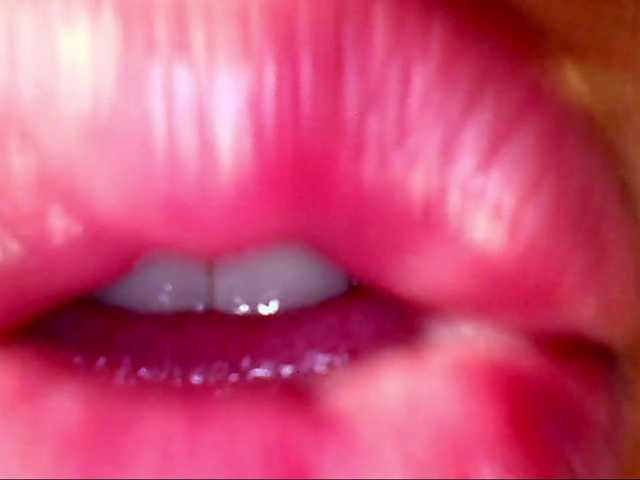 Shannon-kane Live Cam on BongaCams