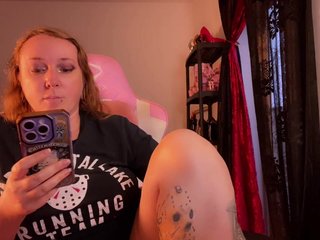 NylonQueen Porn Show