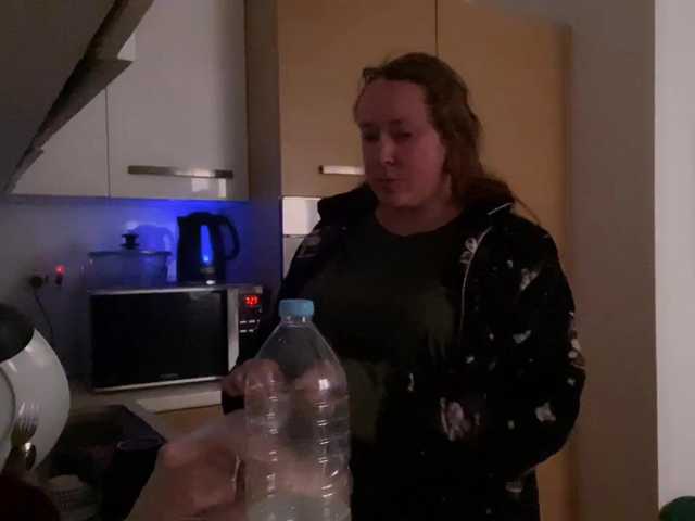 NylonQueen's BongaCams show and profile