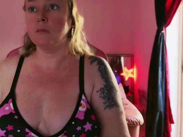 hot chat NylonQueen