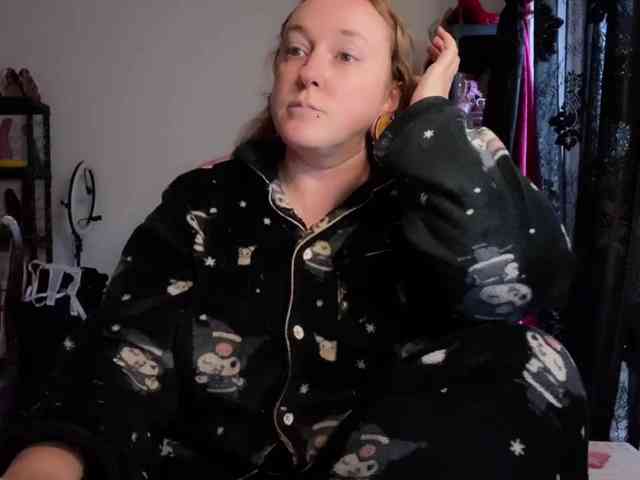 NylonQueen NylonQueen