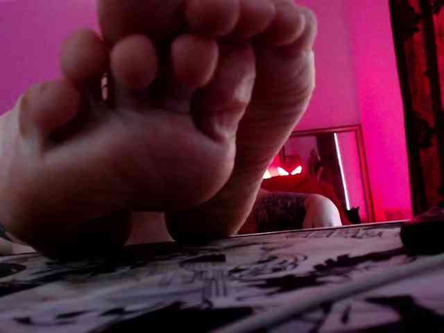 NylonQueen webcam