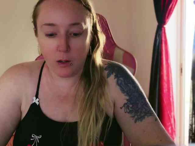 webcam sex porn NylonQueen