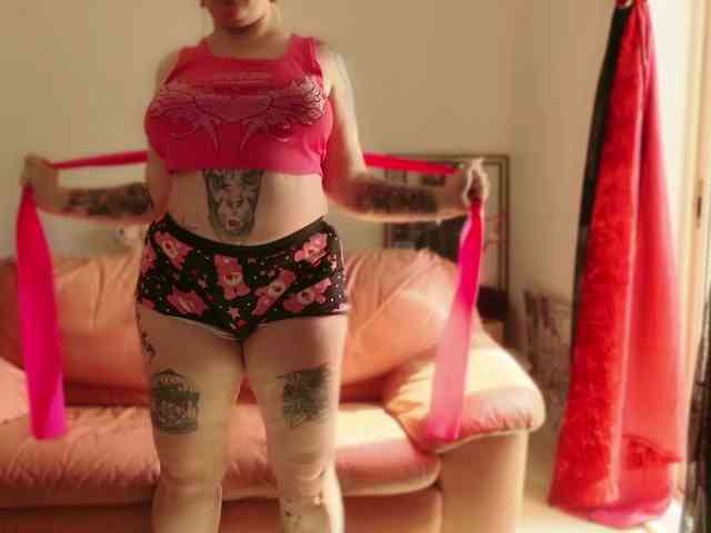 NylonQueen webcam