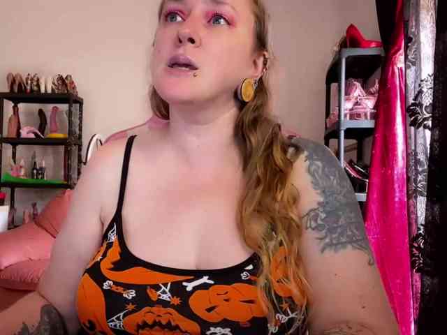 NylonQueen bongacams