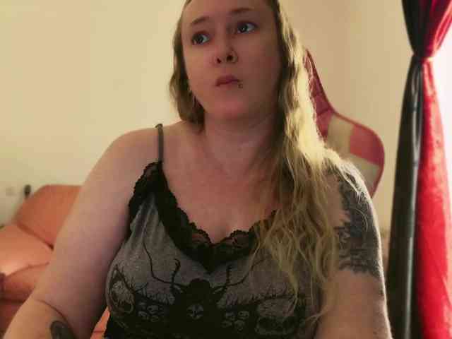 live sex NylonQueen