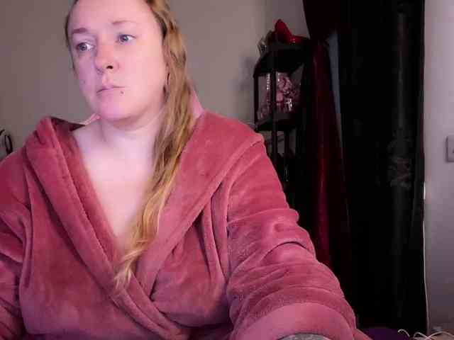 NylonQueen NylonQueen