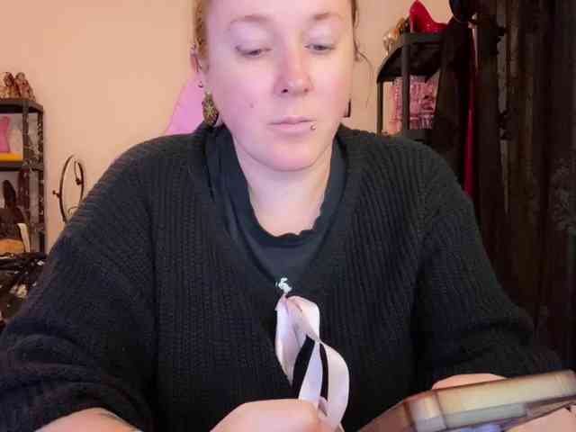 NylonQueen NylonQueen