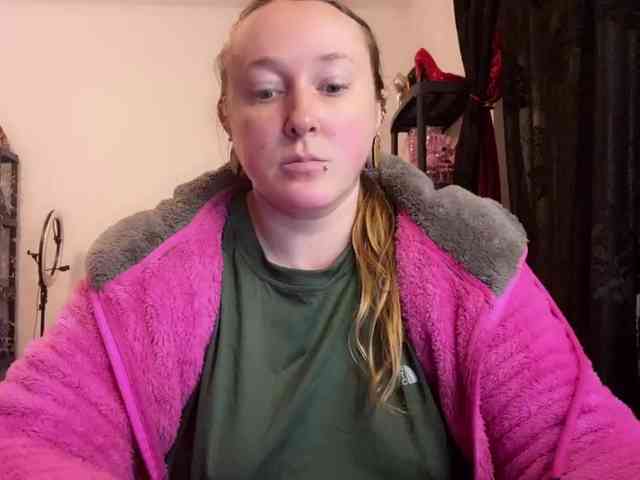 NylonQueen NylonQueen