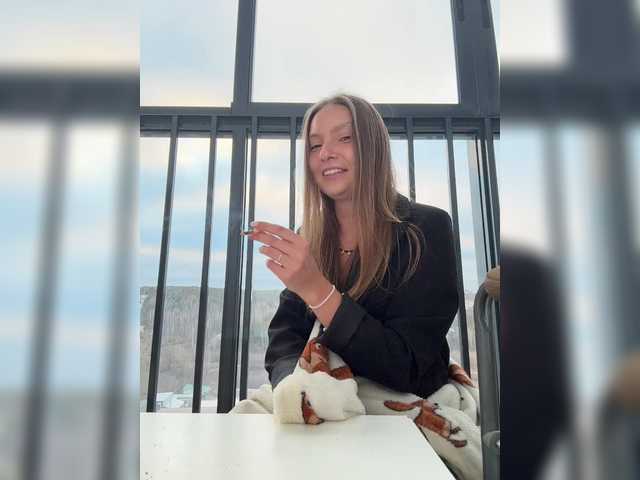 go to chat with Tom-and-Jenny