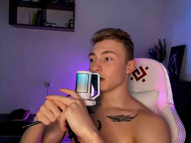 Artur-Scott Artur-Scott