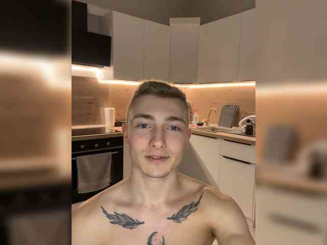 Artur-Scott Live Webcam on BongaCams