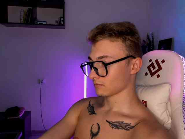 Artur-Scott Artur-Scott