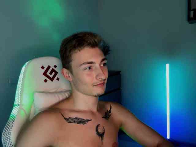 Artur-Scott Artur-Scott