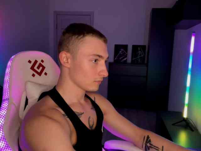 Artur-Scott Artur-Scott