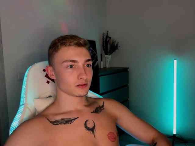 Artur-Scott Artur-Scott