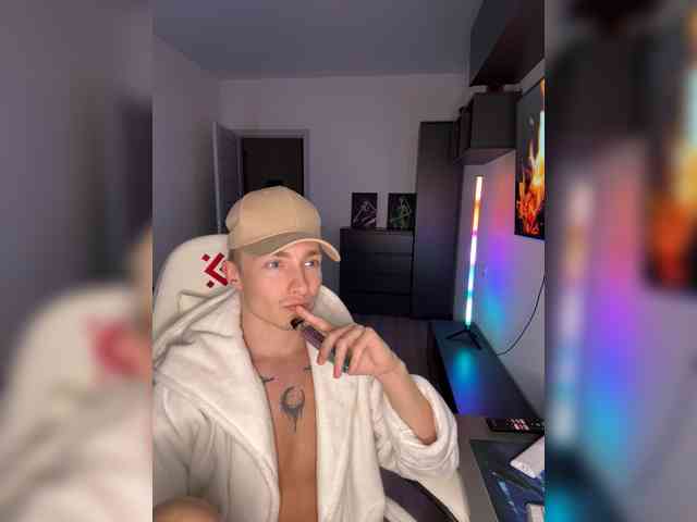 Artur-Scott Artur-Scott