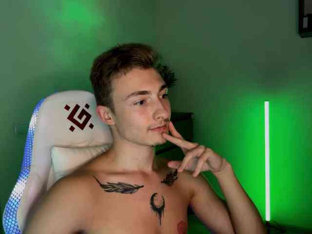 Artur-Scott Artur-Scott