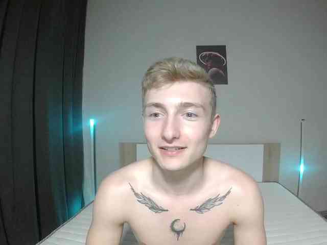 Artur-Scott Live Webcam on BongaCams