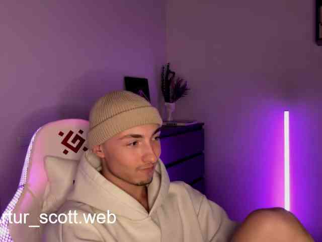 Artur-Scott Artur-Scott