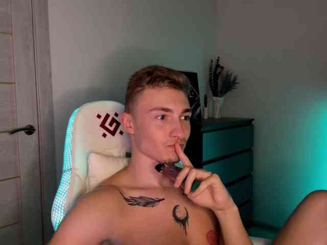 Artur-Scott Artur-Scott