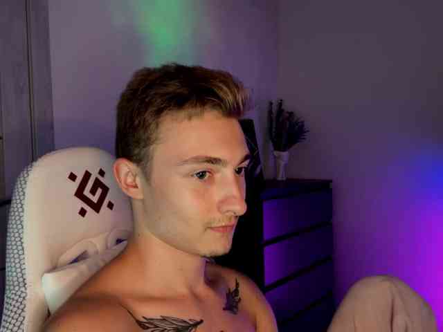 Artur-Scott Artur-Scott