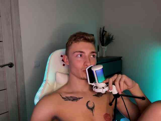 Artur-Scott Artur-Scott