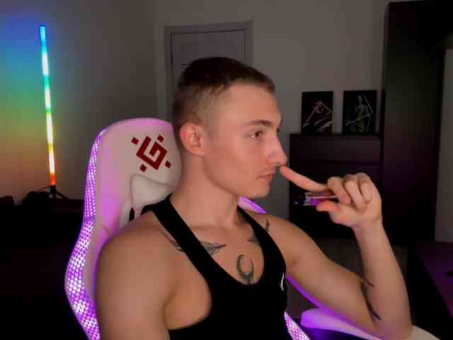 Artur-Scott Artur-Scott