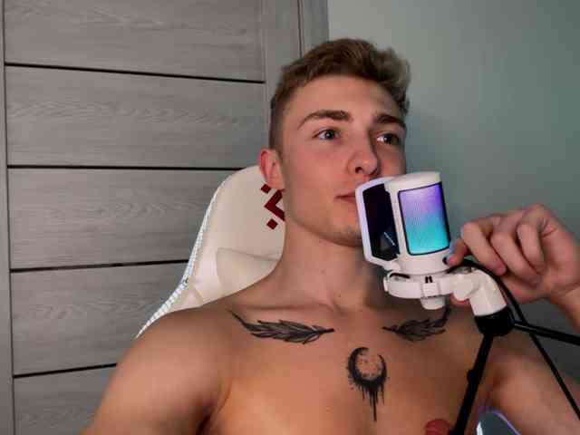 Artur-Scott Artur-Scott