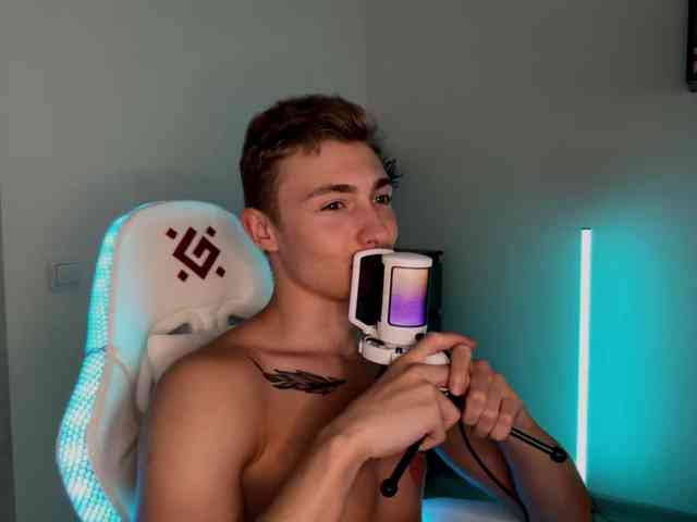 Artur-Scott Artur-Scott