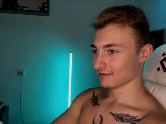 Artur-Scott Artur-Scott