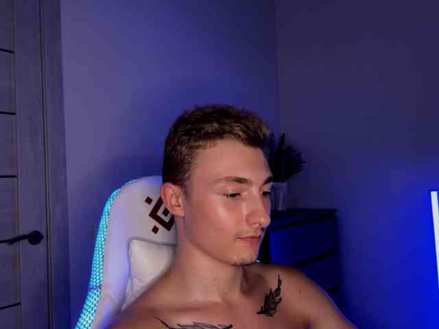 Artur-Scott Artur-Scott