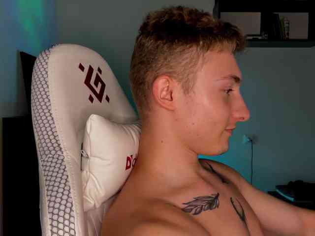 Artur-Scott Artur-Scott