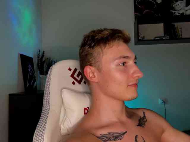 Artur-Scott Artur-Scott