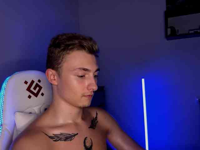 Artur-Scott Artur-Scott