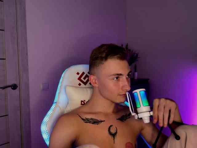 Artur-Scott Artur-Scott