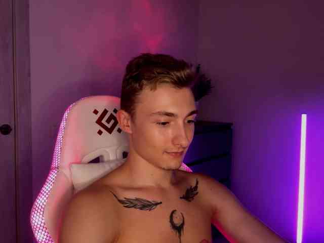 Artur-Scott Artur-Scott