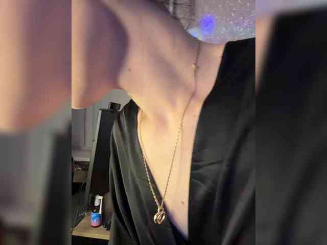 AngelokFromUkrai... Live Webcam on BongaCams