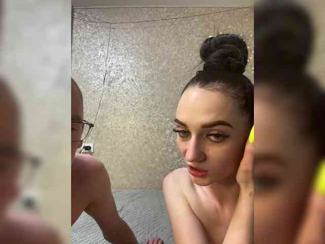 AngelokFromUkrai... Live Webcam on BongaCams