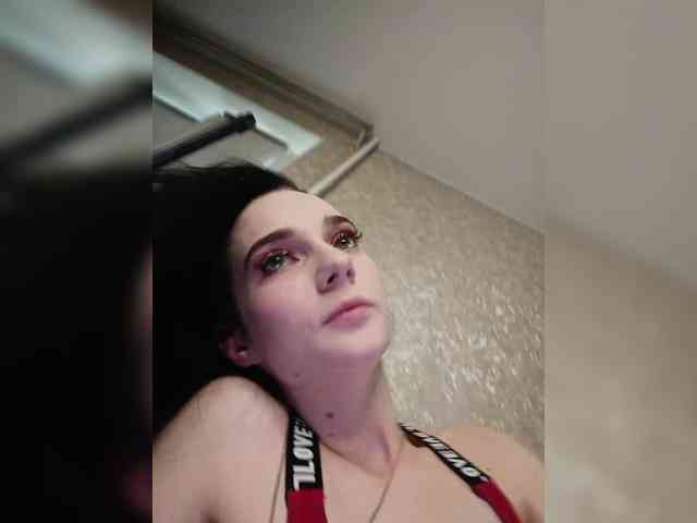 live amateur cam AngelokFromUkraine