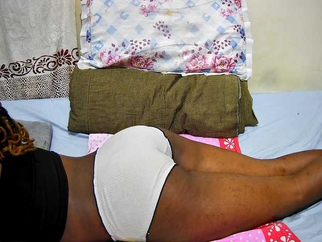 petite-tasha's BongaCams show and profile