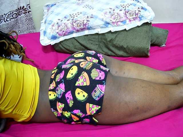 petite-tasha's BongaCams show and profile