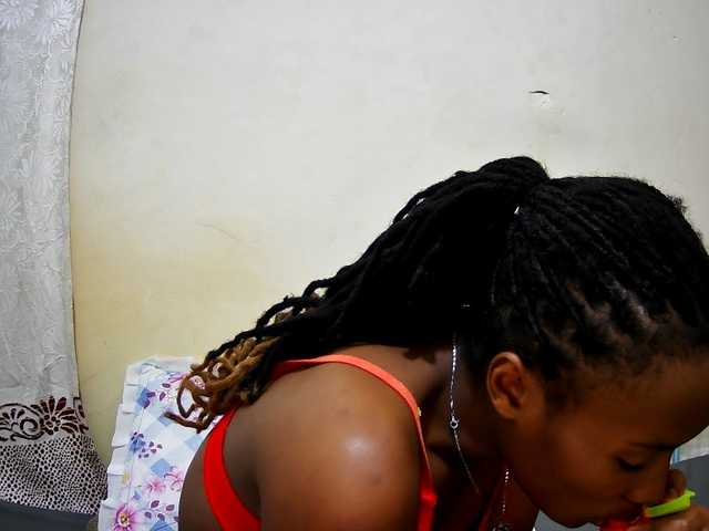 petite-tasha's BongaCams show and profile