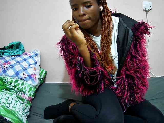 petite-tasha webcam