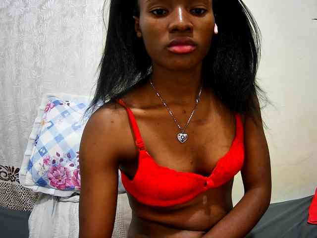 petite-tasha webcam